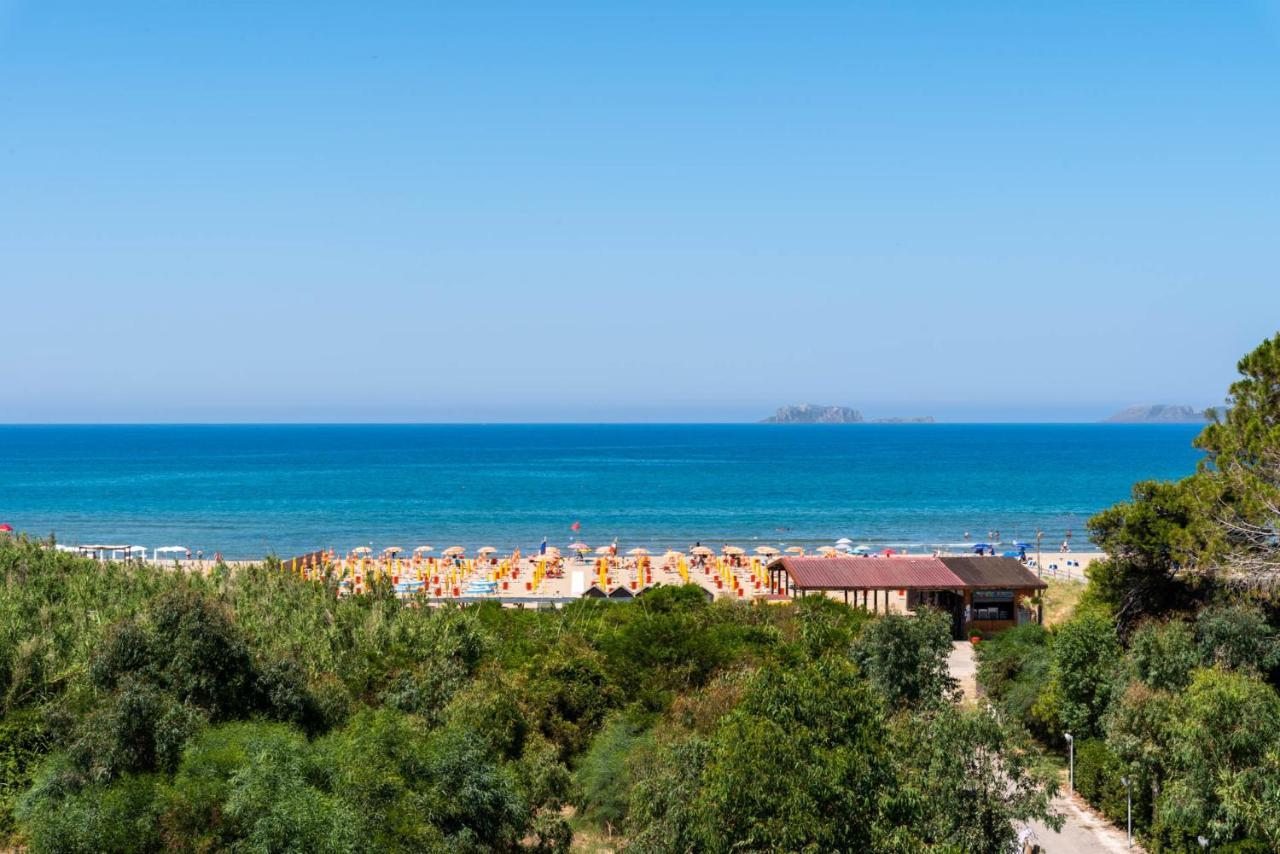 Solaris Paestum Hotel Eksteriør billede