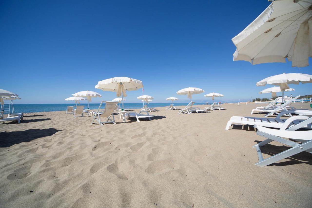 Solaris Paestum Hotel Eksteriør billede